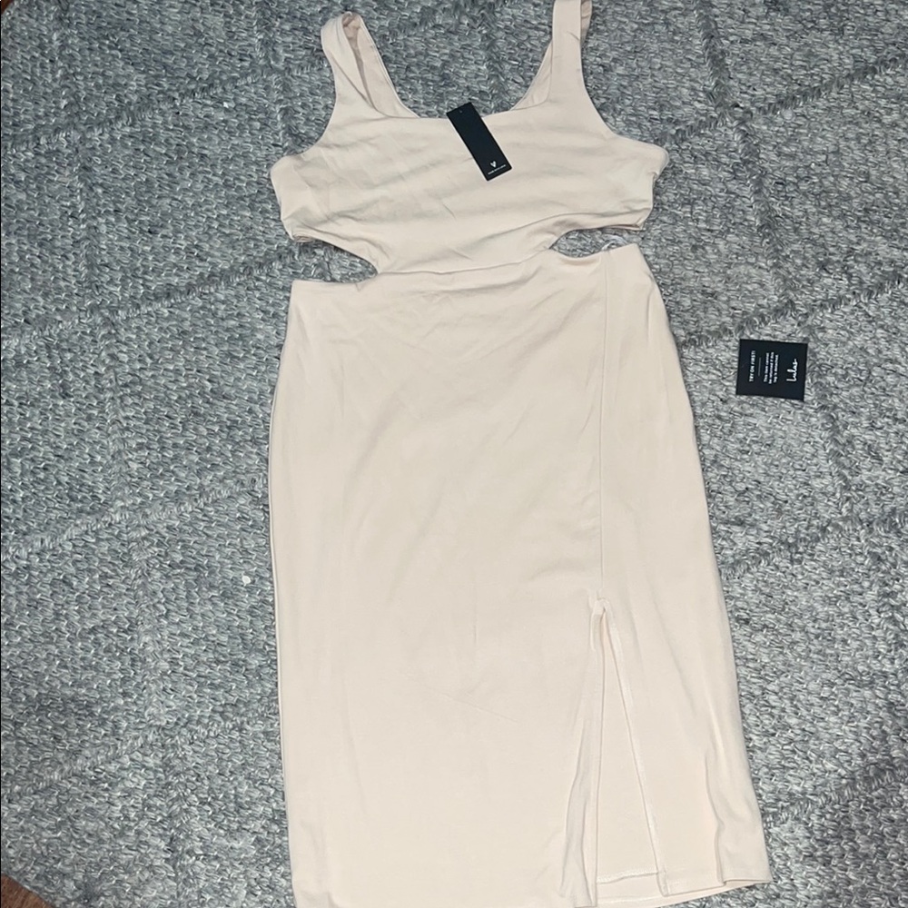 Women’s Elegant Cream Sleeveless Dress